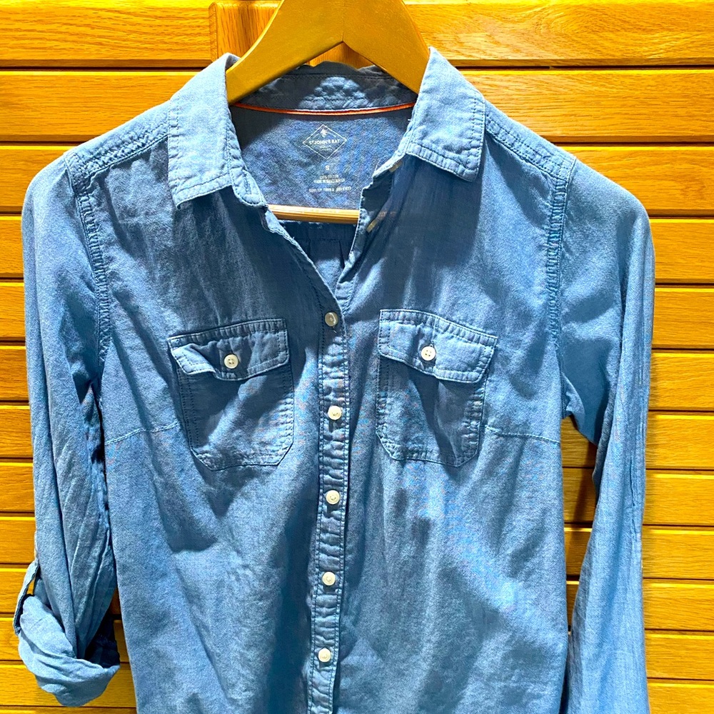 St. John’s Bay light denim/chambray shirt